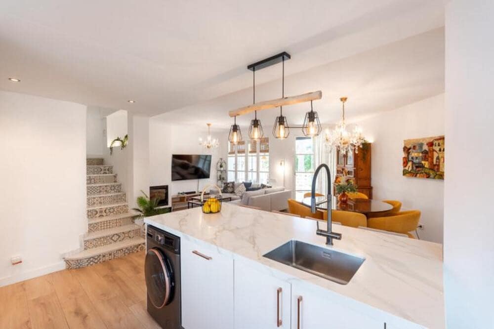 4 quarto Casa em Banda para venda em Marbella com piscina garagem - 675 000 € (Ref: 9844784)