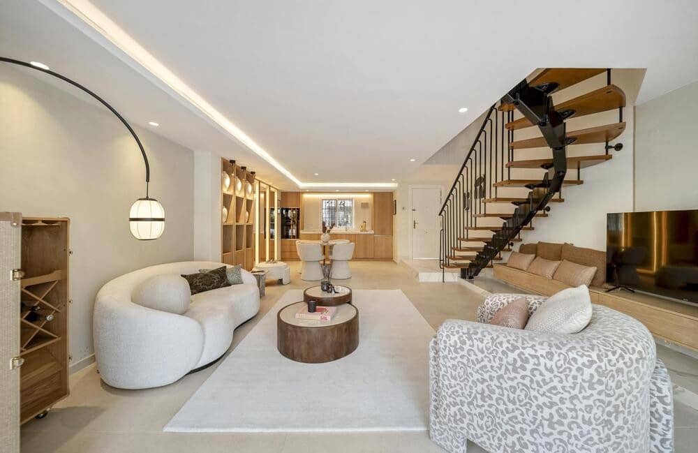 3 quarto Casa em Banda para arrendar em Marbella com piscina garagem - 9 500 € (Ref: 9848935)