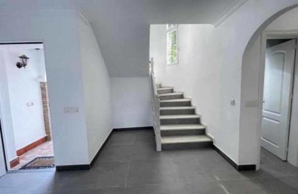 4 camera da letto Villa da affittare in Marbella con piscina garage - 4.900 € (Rif: 9848936)