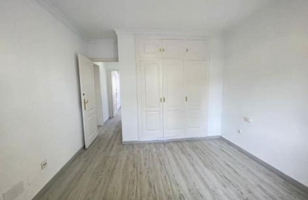 4 camera da letto Villa da affittare in Marbella con piscina garage - 4.900 € (Rif: 9848936)