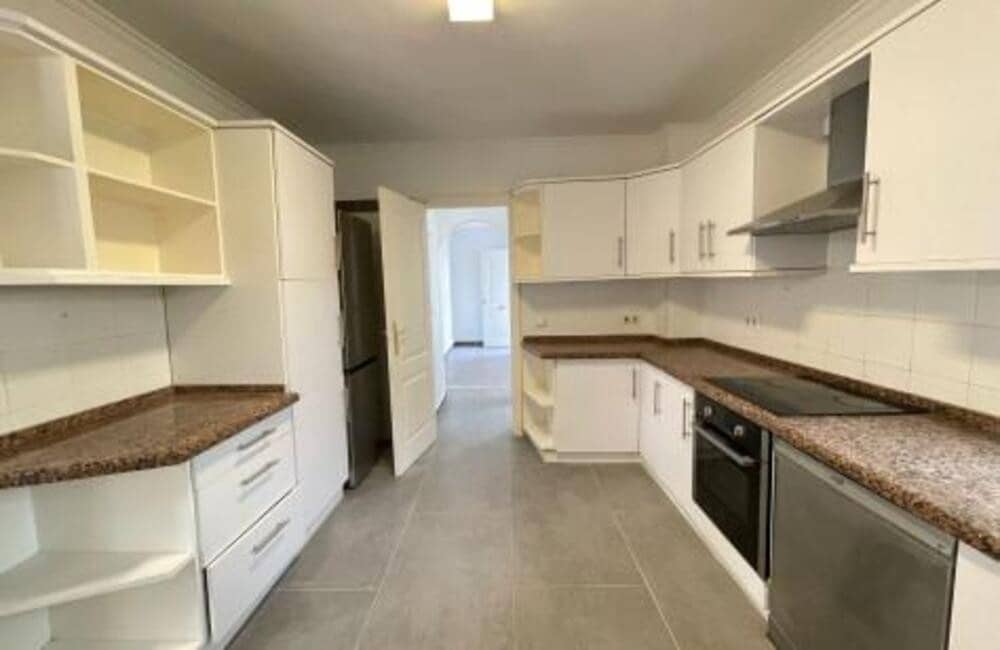 4 camera da letto Villa da affittare in Marbella con piscina garage - 4.900 € (Rif: 9848936)