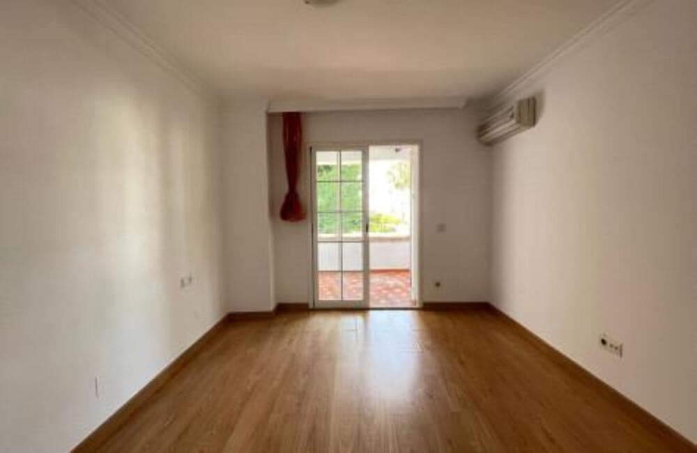 4 camera da letto Villa da affittare in Marbella con piscina garage - 4.900 € (Rif: 9848936)