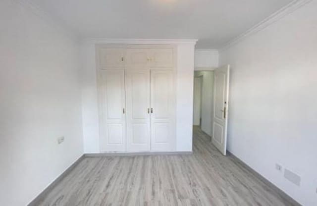 4 soverom Villa til leie i Lomas De Marbella, Marbella med svømmebasseng garasje - € 4 900 (Ref: 9848936)