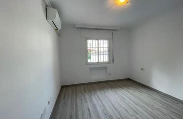 4 soverom Villa til leie i Lomas De Marbella, Marbella med svømmebasseng garasje - € 4 900 (Ref: 9848936)