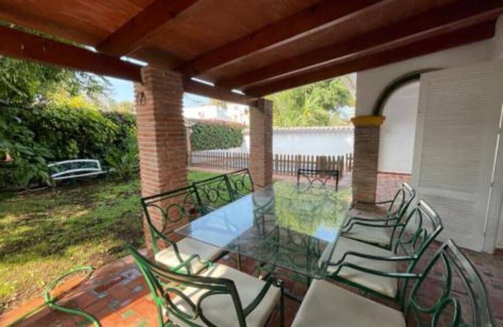 4 camera da letto Villa da affittare in Marbella con piscina garage - 4.900 € (Rif: 9848936)