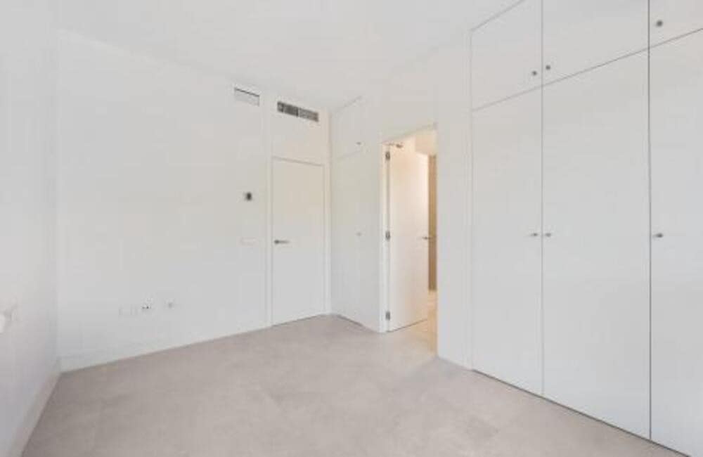 4 soverom Penthouse til leie i Marbella med svømmebasseng garasje - € 5 500 (Ref: 9848937)