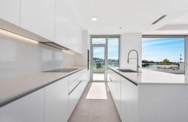 4 soverom Penthouse til leie i Santa Clara, Marbella med svømmebasseng garasje - € 5 500 (Ref: 9848937)