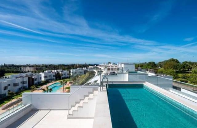 4 soverom Penthouse til leie i Santa Clara, Marbella med svømmebasseng garasje - € 5 500 (Ref: 9848937)