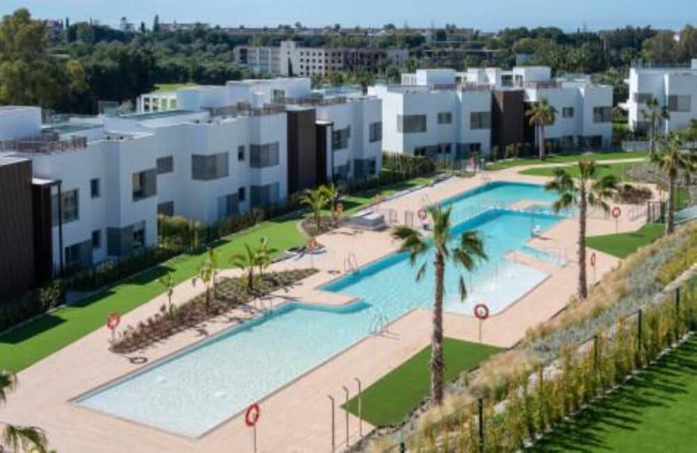 4 soverom Penthouse til leie i Marbella med svømmebasseng garasje - € 5 500 (Ref: 9848937)