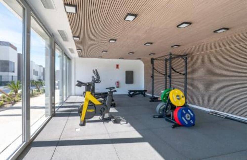 4 soverom Penthouse til leie i Marbella med svømmebasseng garasje - € 5 500 (Ref: 9848937)