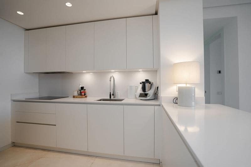 2 bedroom Apartment for rent in Ojen with pool garage - € 4,000 (Ref: 9850834)