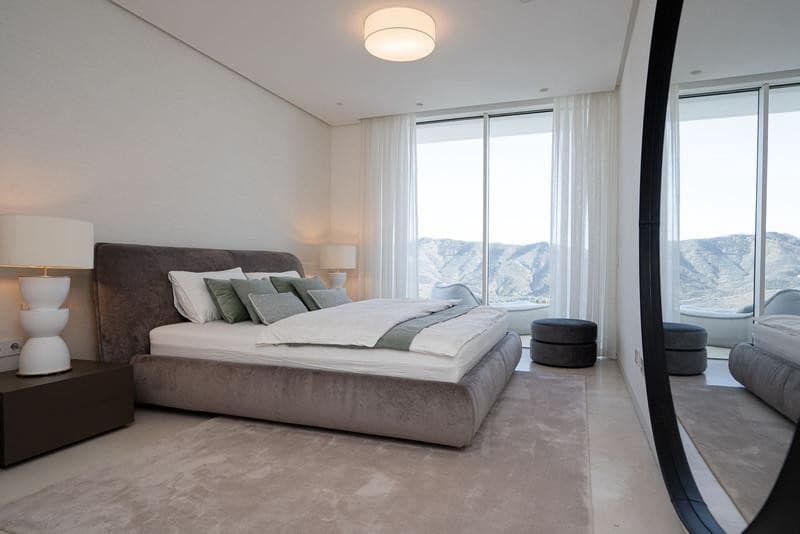2 bedroom Apartment for rent in Ojen with pool garage - € 4,000 (Ref: 9850834)