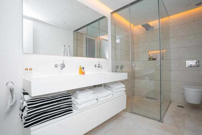 2 bedroom Apartment for rent in Ojen with pool garage - € 4,000 (Ref: 9850834)