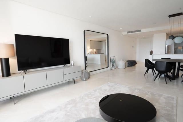 2 sovrum Lägenhet att hyra i Ojen med pool garage - 4 000 € (Ref: 9850834)