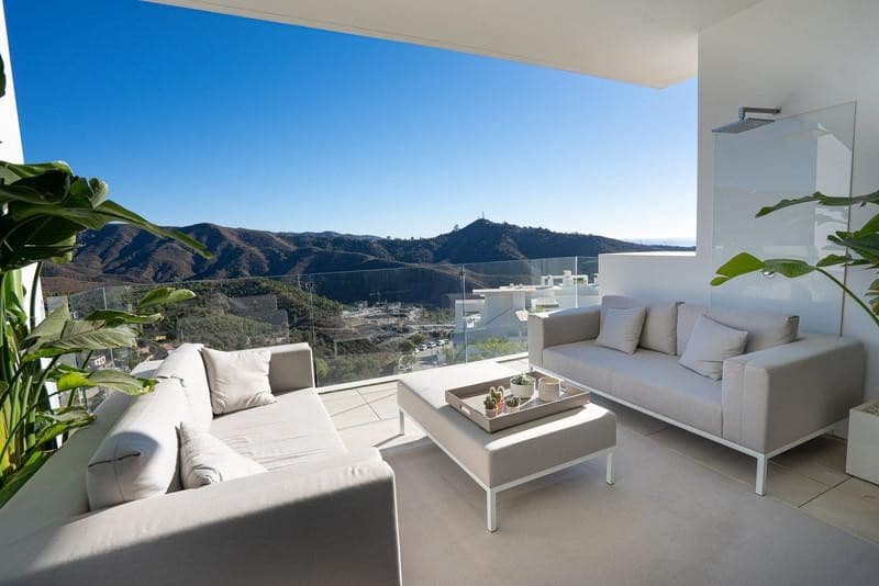 2 bedroom Apartment for rent in Ojen with pool garage - € 4,000 (Ref: 9850834)