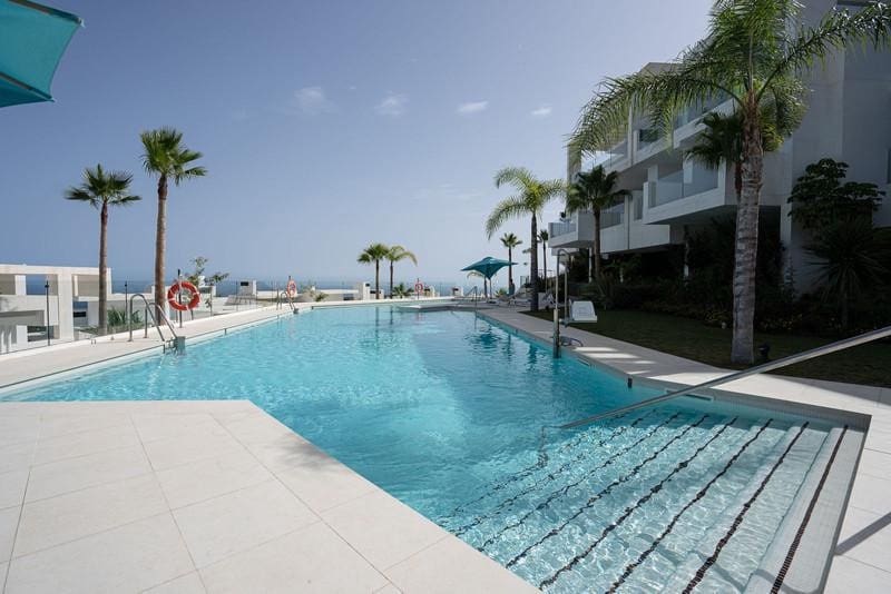 2 bedroom Apartment for rent in Ojen with pool garage - € 4,000 (Ref: 9850834)