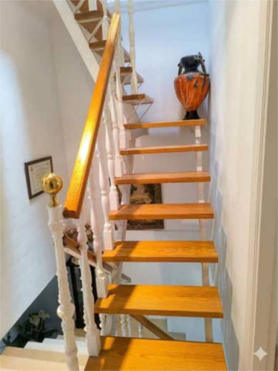 4 soverom Hus til salgs i Marbella med svømmebasseng garasje - € 682 500 (Ref: 9850836)