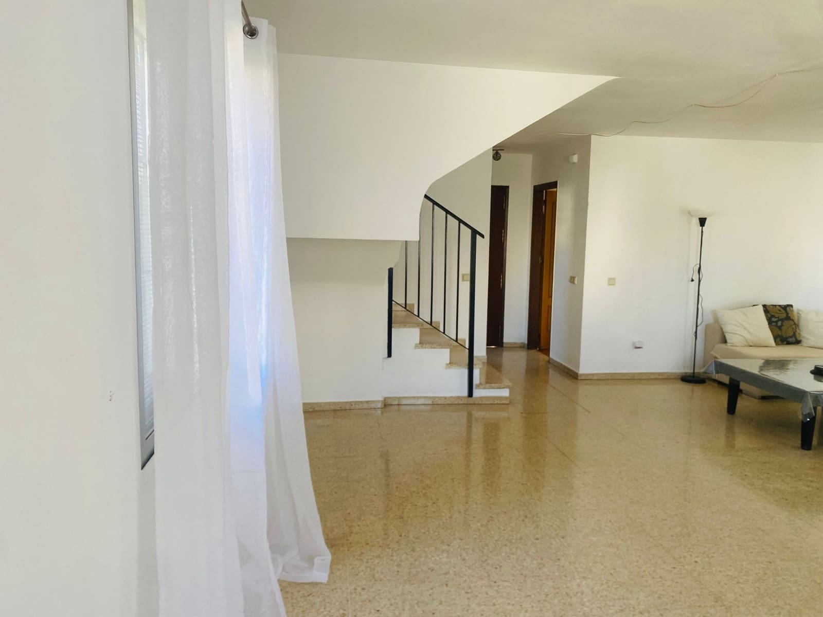 3 soverom Hus til salgs i New Golden Mile med garasje - € 572 250 (Ref: 9850837)