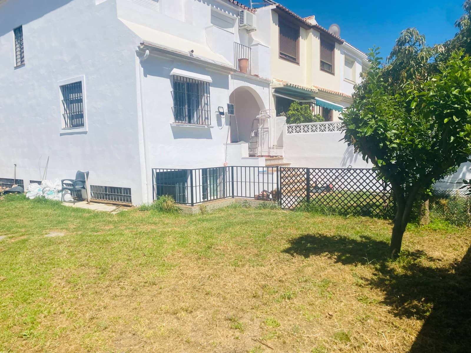 3 soverom Hus til salgs i New Golden Mile med garasje - € 572 250 (Ref: 9850837)