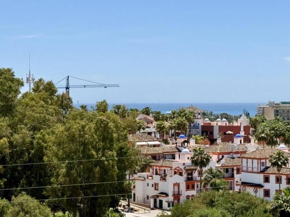 2 soverom Leilighet til salgs i Atalaya-Isdabe med svømmebasseng garasje - € 379 000 (Ref: 9854771)