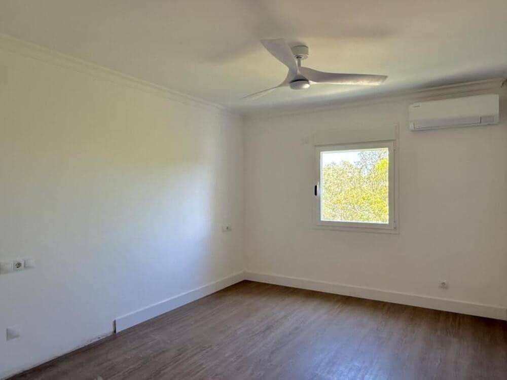 2 soverom Leilighet til salgs i Atalaya-Isdabe med svømmebasseng garasje - € 379 000 (Ref: 9854771)