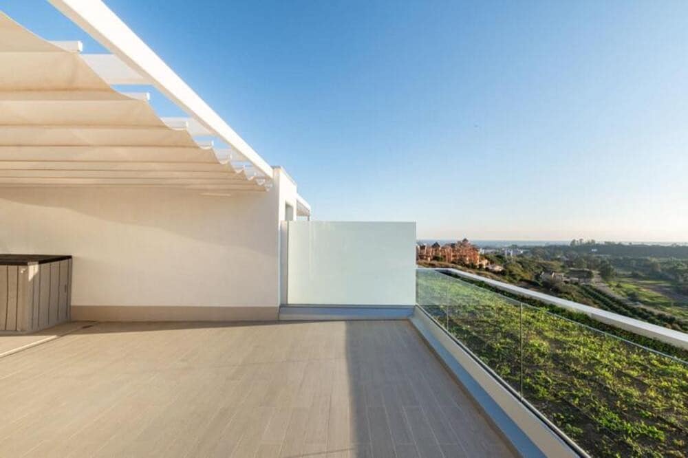 3 soveværelse Byhus til leje i Cancelada med swimmingpool garage - € 4.000 (Ref: 9854773)