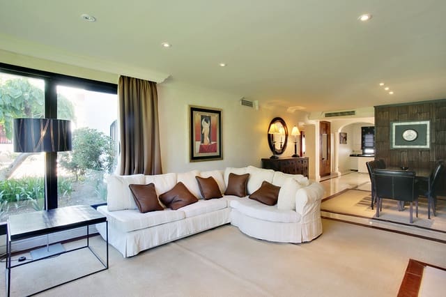 2 sypialnia Apartament do wynajęcia w Puerto Banus, Marbella z basenem garażem - 10 000 € (Ref: 9854774)