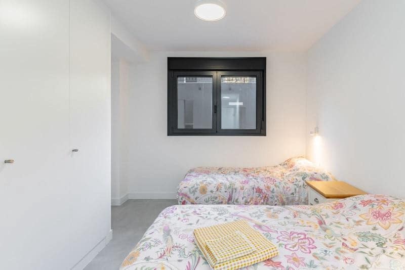 3 bedroom Apartment for rent in New Golden Mile with pool garage - € 3,500 (Ref: 9854776)