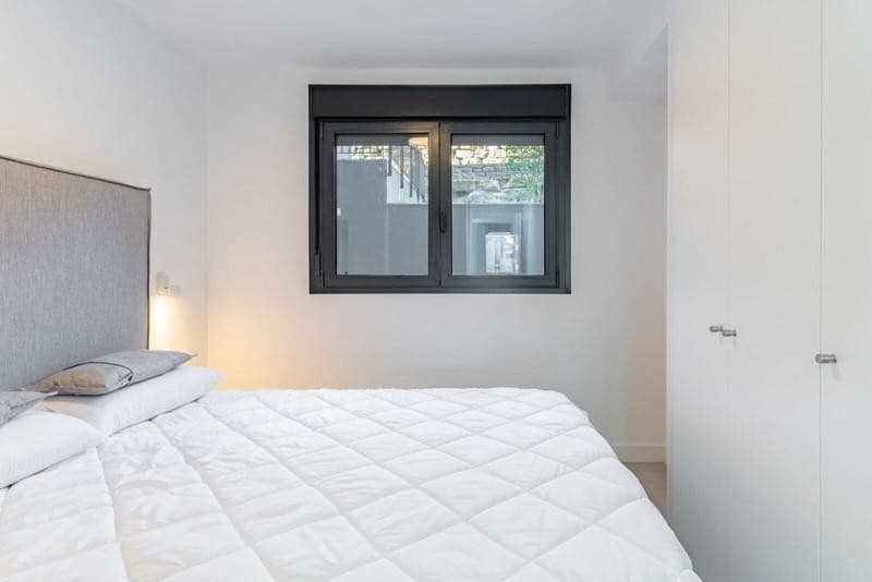 3 bedroom Apartment for rent in New Golden Mile with pool garage - € 3,500 (Ref: 9854776)