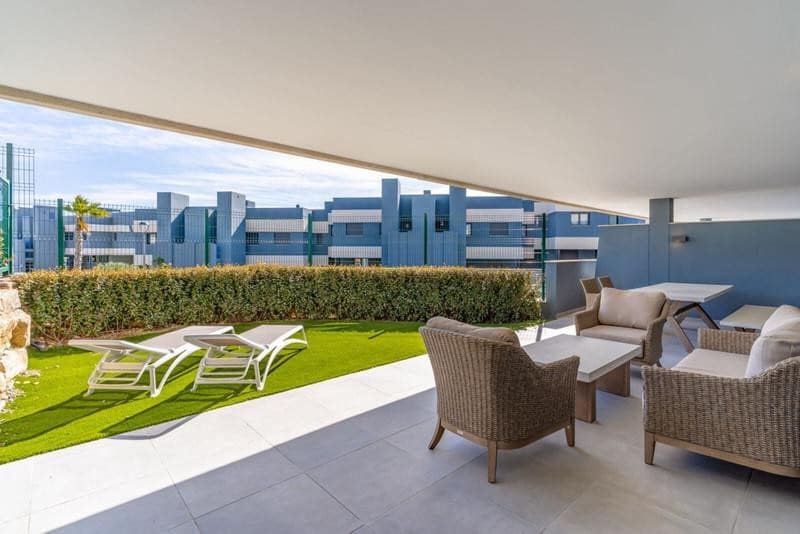 3 bedroom Apartment for rent in New Golden Mile with pool garage - € 3,500 (Ref: 9854776)