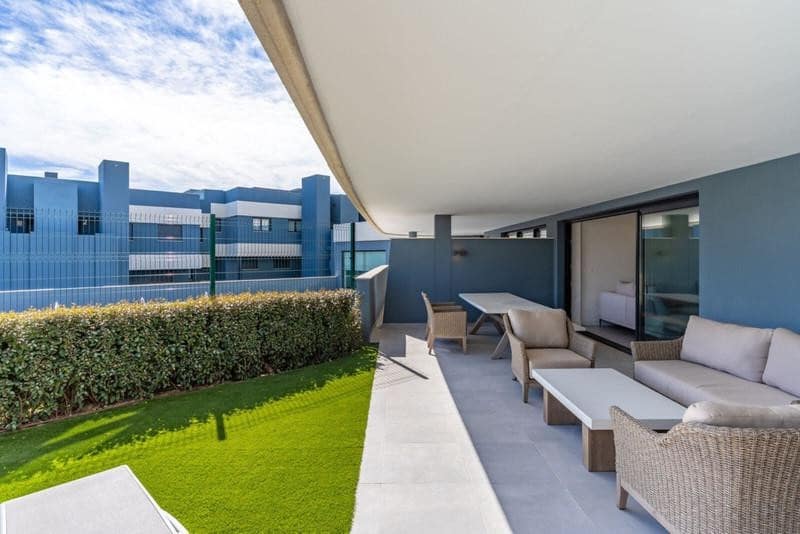 3 bedroom Apartment for rent in New Golden Mile with pool garage - € 3,500 (Ref: 9854776)