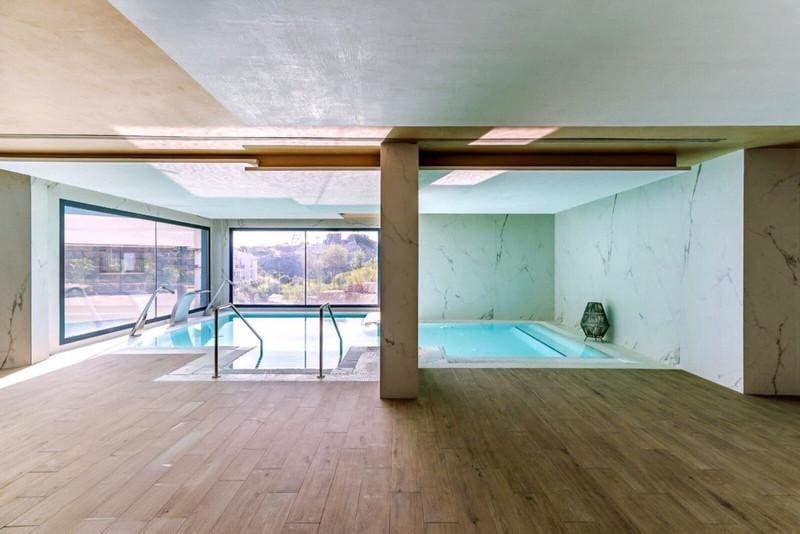 3 bedroom Apartment for rent in New Golden Mile with pool garage - € 3,500 (Ref: 9854776)