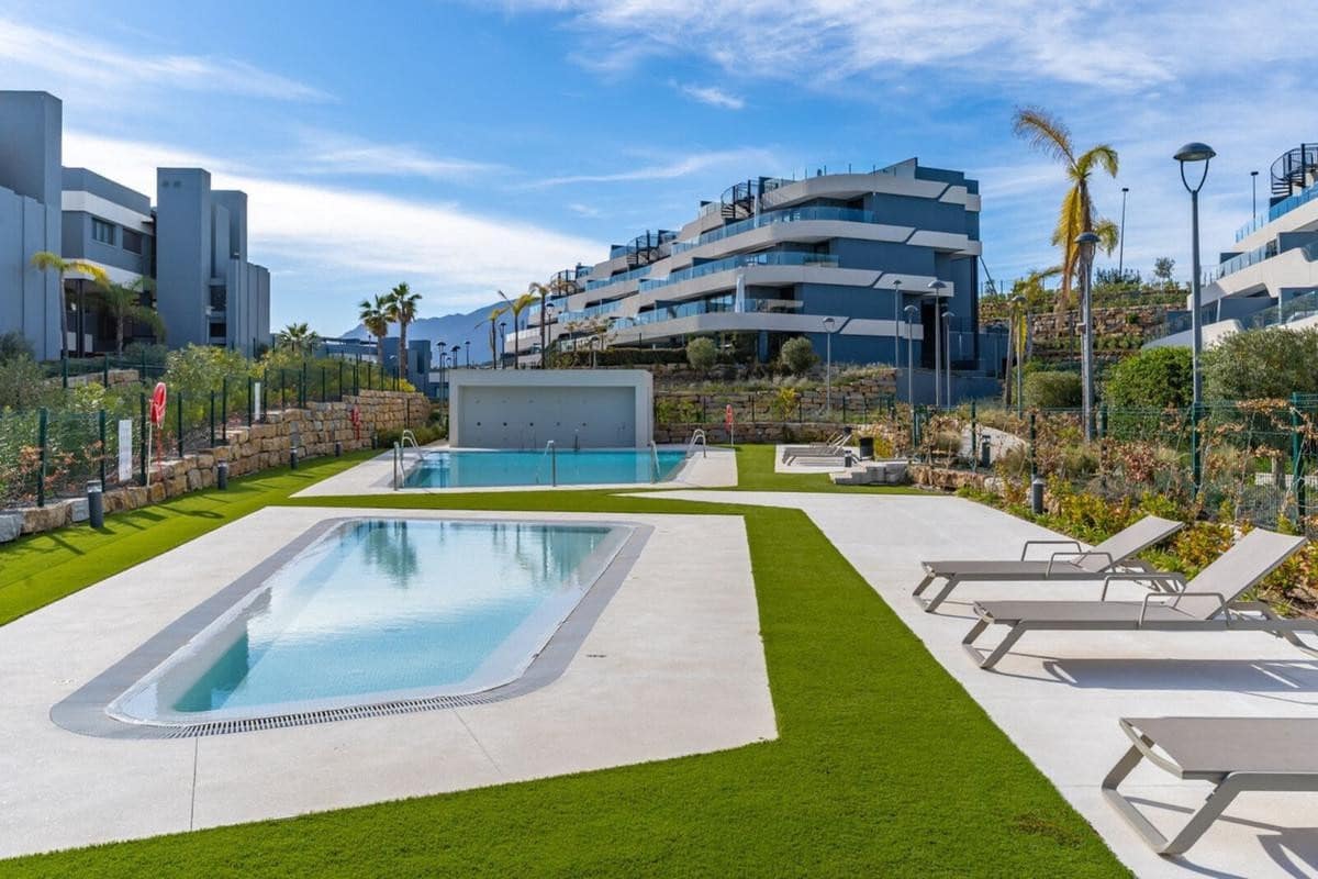 3 bedroom Apartment for rent in New Golden Mile with pool garage - € 3,500 (Ref: 9854776)