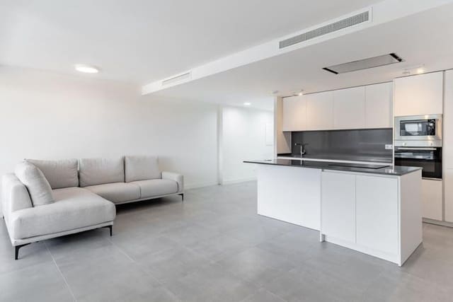 3 soverom Leilighet til leie i La Concha - Resina Golf, Estepona med svømmebasseng garasje - € 3 500 (Ref: 9854776)