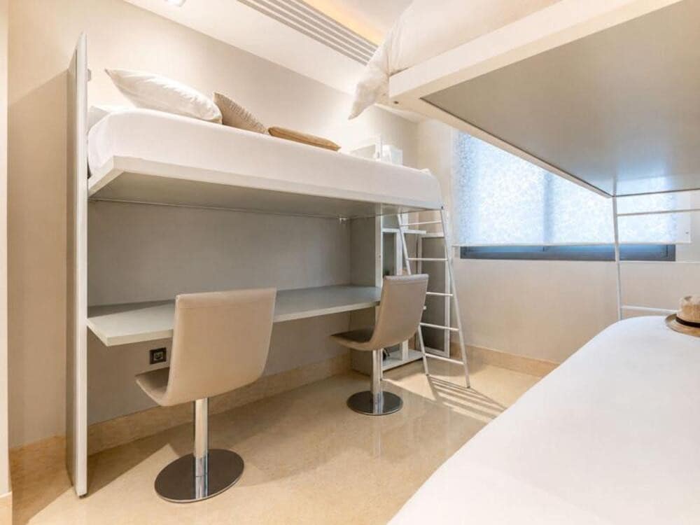 3 sypialnia Apartament na sprzedaż w Los Arqueros z basenem garażem - 850 000 € (Ref: 9859023)