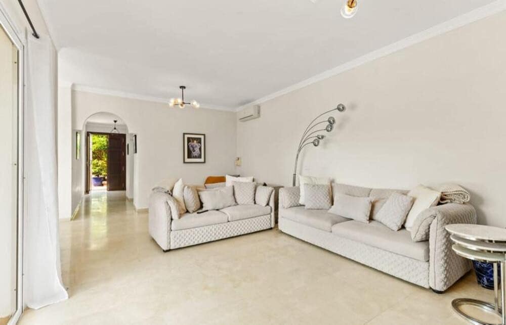 3 camera da letto Villa in vendita in Estepona con piscina garage - 825.000 € (Rif: 9859024)