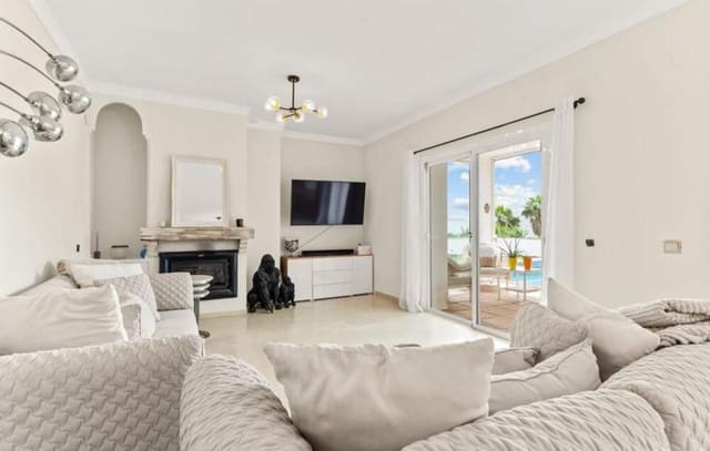 3 camera da letto Villa in vendita in Estepona Golf, Estepona con piscina garage - 825.000 € (Rif: 9859024)