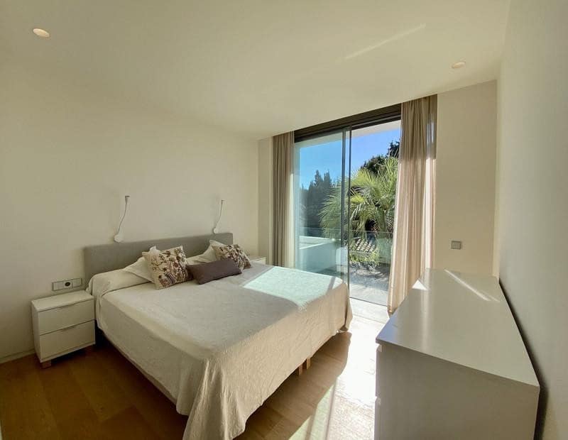 4 sovrum Semi-fristående Villa att hyra i Marbella med pool garage - 10 000 € (Ref: 9859025)