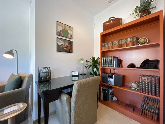 2 bedroom Apartment for holiday rental in San Pedro de Alcántara Pueblo, Marbella - € 1,000 (Ref: 9859026)