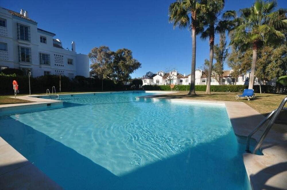 3 bedroom Penthouse for sale in Guadalmina with pool garage - € 595,000 (Ref: 9861467)