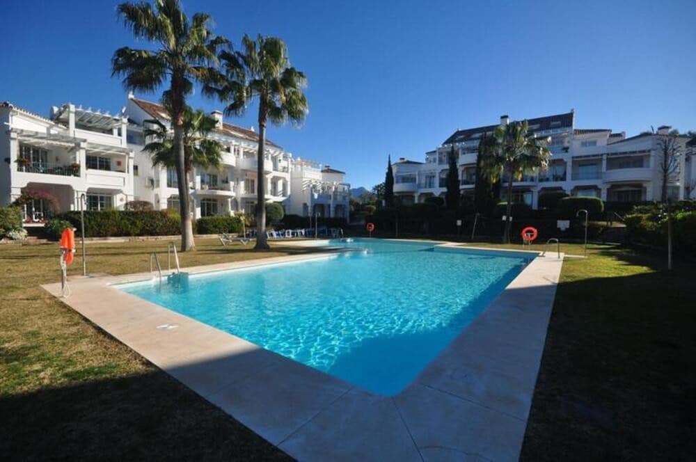 3 bedroom Penthouse for sale in Guadalmina with pool garage - € 595,000 (Ref: 9861467)