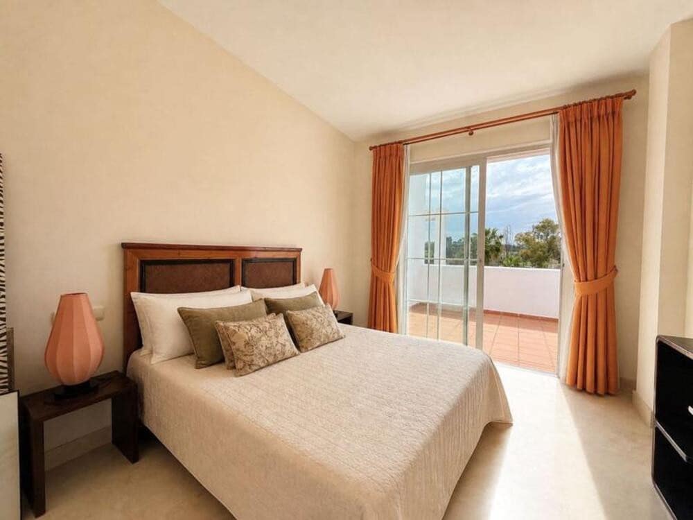 3 bedroom Penthouse for sale in Guadalmina with pool garage - € 595,000 (Ref: 9861467)