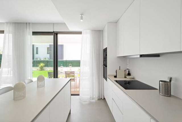 3 bedroom Semi-detached Villa for rent in Nueva Atalaya, Estepona with pool garage - € 5,000 (Ref: 9861468)