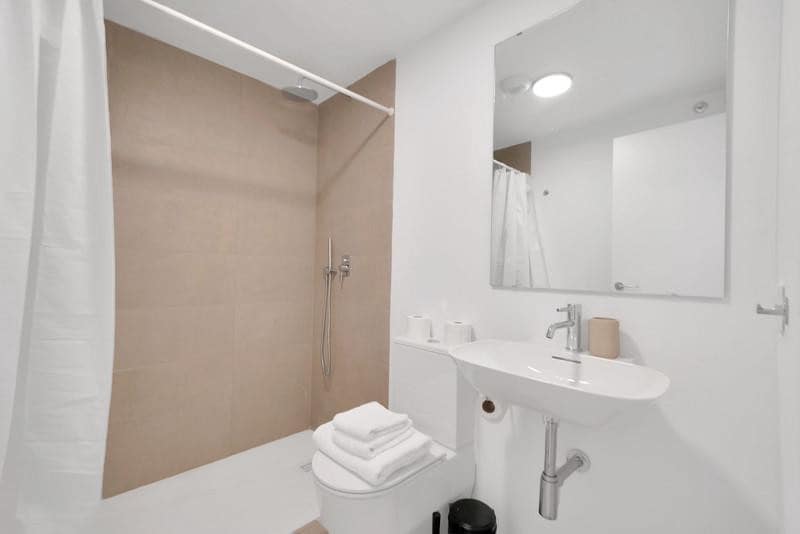 3 bedroom Semi-detached Villa for rent in Estepona with pool garage - € 5,000 (Ref: 9861468)