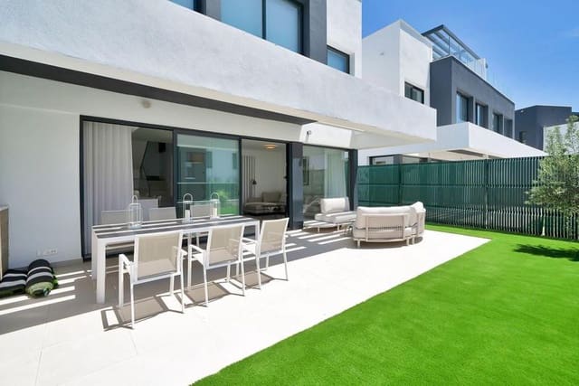 3 Zimmer Doppelhaus zu vermieten in Nueva Atalaya, Estepona mit Pool Garage - 5.000 € (Ref: 9861468)