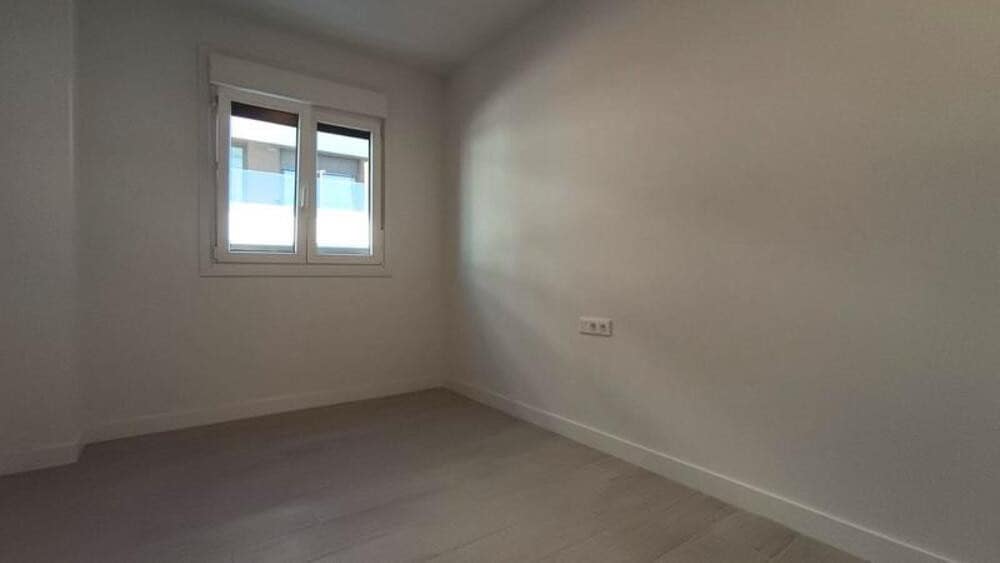 3 bedroom Apartment for rent in Estepona with pool garage - € 2,500 (Ref: 9863944)