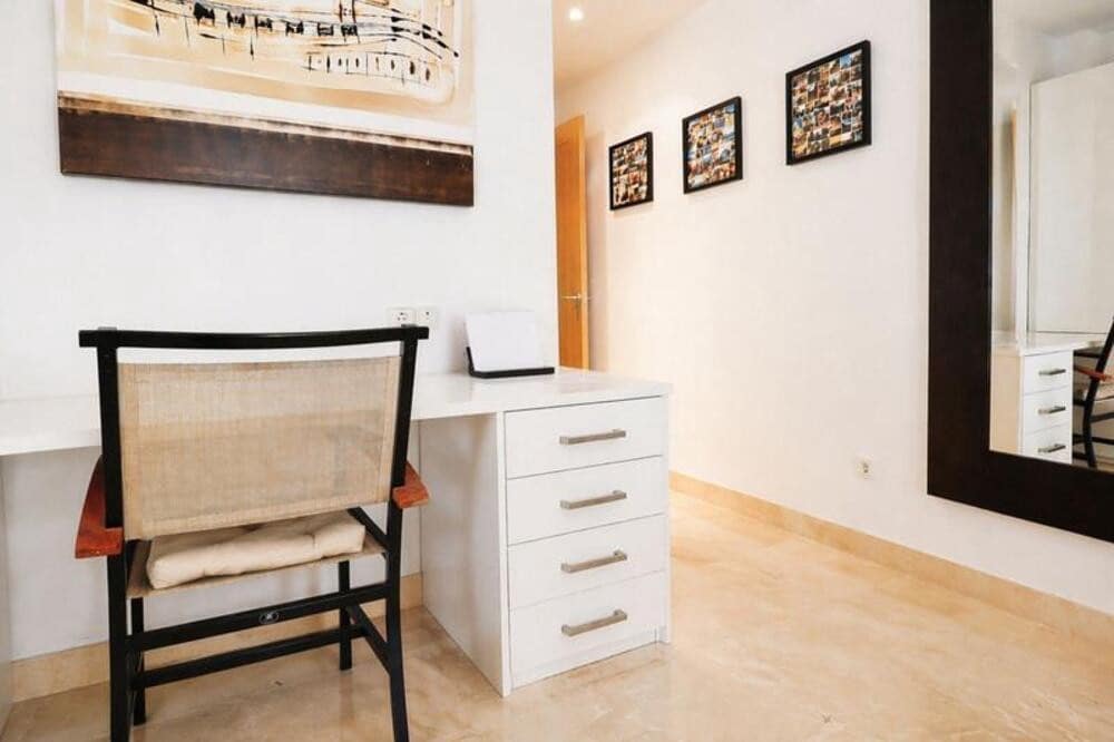 3 bedroom Apartment for sale in Bel-Air with pool garage - € 559,000 (Ref: 9863945)