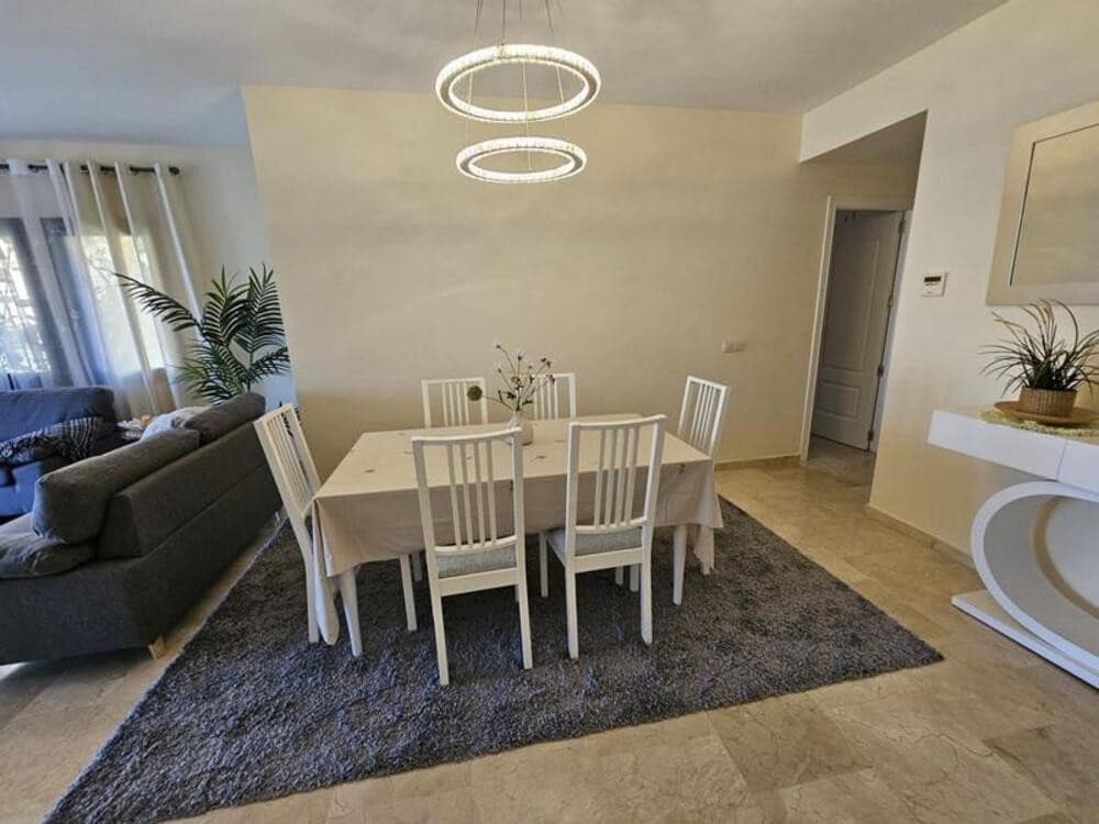 3 bedroom Apartment for rent in El Paraiso with pool - € 3,000 (Ref: 9863948)