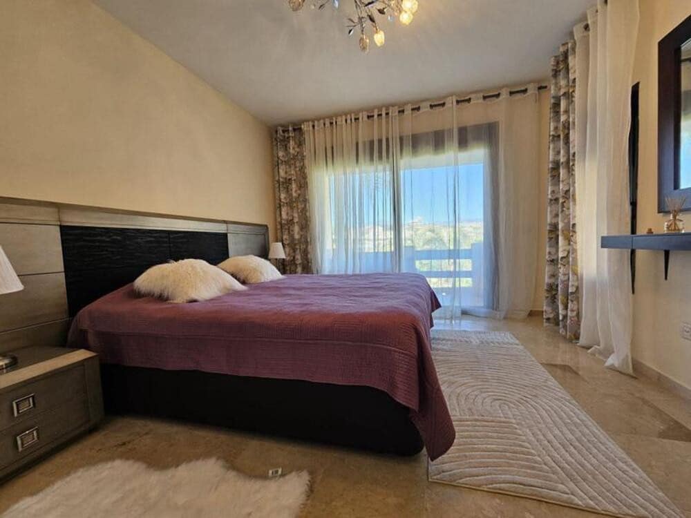3 bedroom Apartment for rent in El Paraiso with pool - € 3,000 (Ref: 9863948)