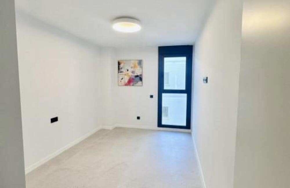 3 bedroom Apartment for rent in Marbella with pool garage - € 5,500 (Ref: 9863951)